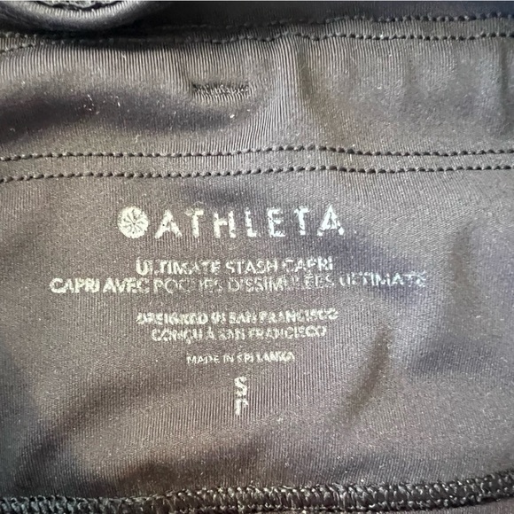 ATHLETA Ultimate Stash Capri Pant Leggings in Black, size S - Picture 7 of 9